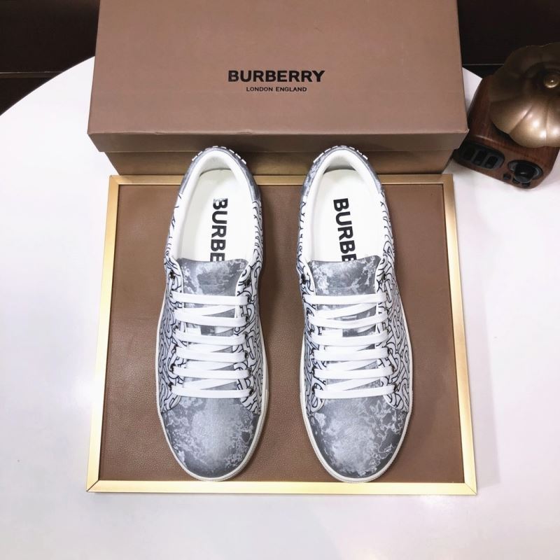 Burberry Low Shoes